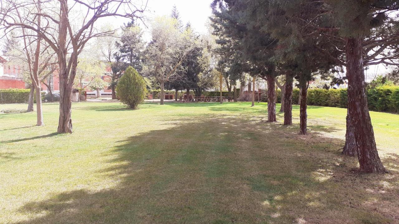 Residencia Diego Martinez Palencia Kültér fotó